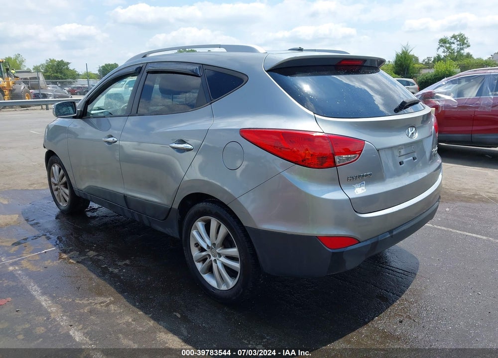 2010 HYUNDAI TUCSON LIMITED VIN: KM8JU3AC0AU079260