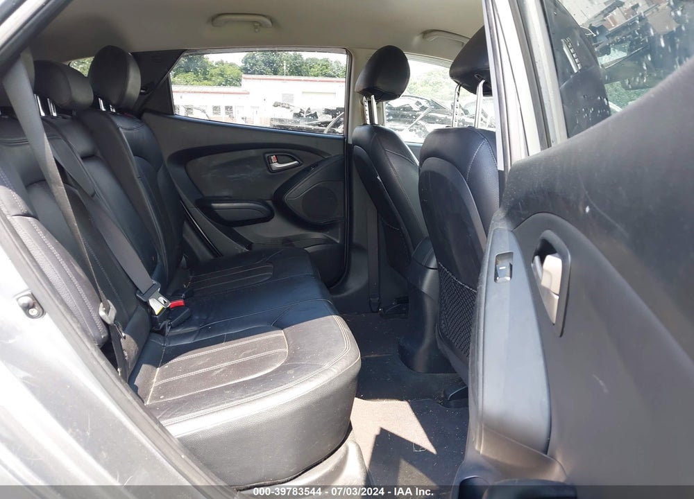 2010 HYUNDAI TUCSON LIMITED VIN: KM8JU3AC0AU079260