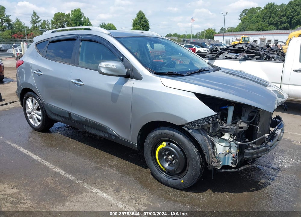 2010 HYUNDAI TUCSON LIMITED VIN: KM8JU3AC0AU079260