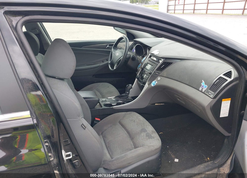 2015 HYUNDAI SONATA HYBRID VIN: KMHEC4A49FA128466