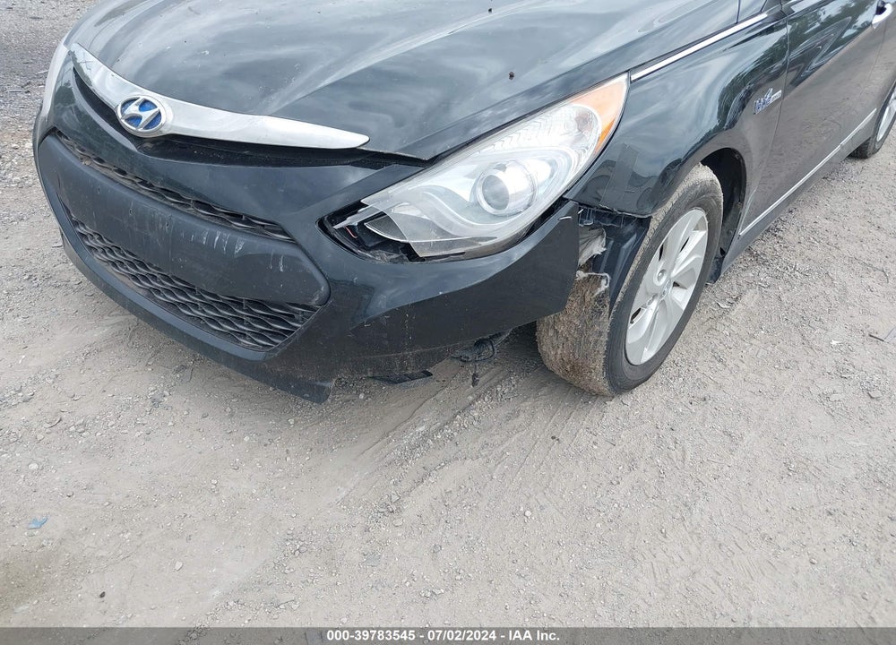2015 HYUNDAI SONATA HYBRID VIN: KMHEC4A49FA128466