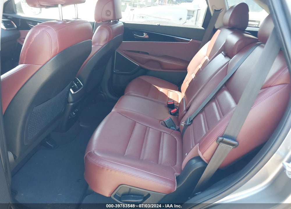 2017 KIA SORENTO 3.3L SX VIN: 5XYPKDA57HG242672