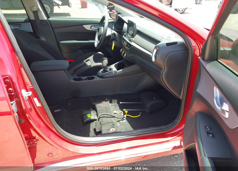 2024 KIA FORTE LXS VIN: 3KPF24AD9RE754970
