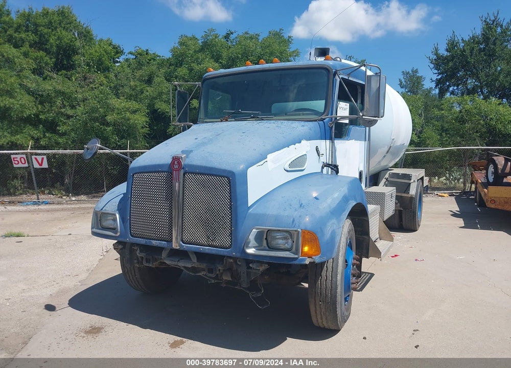 2005 KENWORTH CONSTRUCTION T300 VIN: 2NKMHD7X35M103295