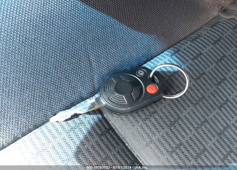 2011 FORD FUSION SE VIN: 3FAHP0HA1BR317936