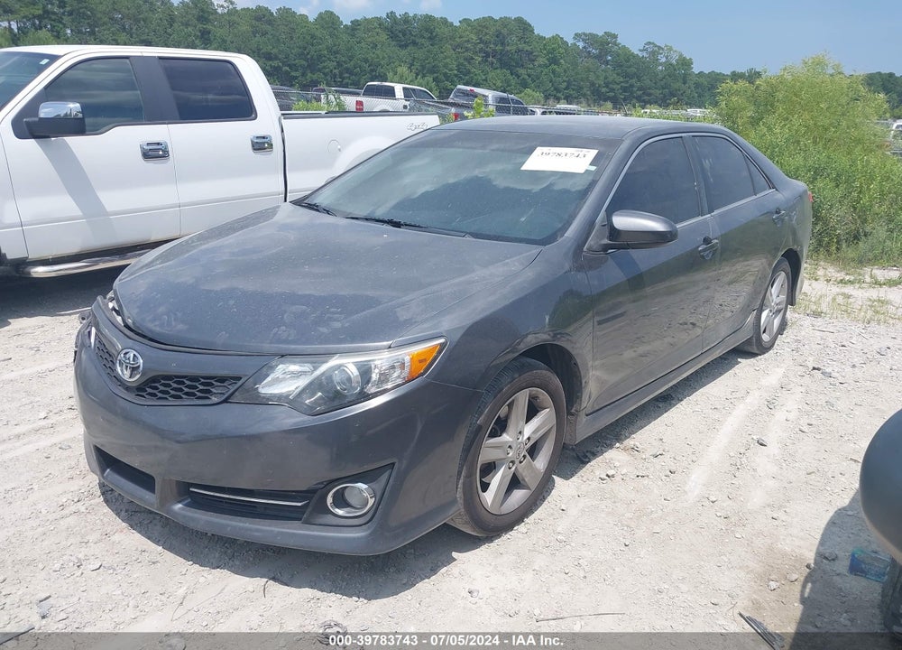 2014 TOYOTA CAMRY SE VIN: 4T1BF1FK2EU404063