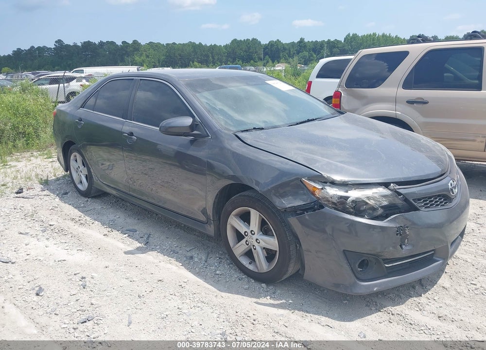 2014 TOYOTA CAMRY SE VIN: 4T1BF1FK2EU404063
