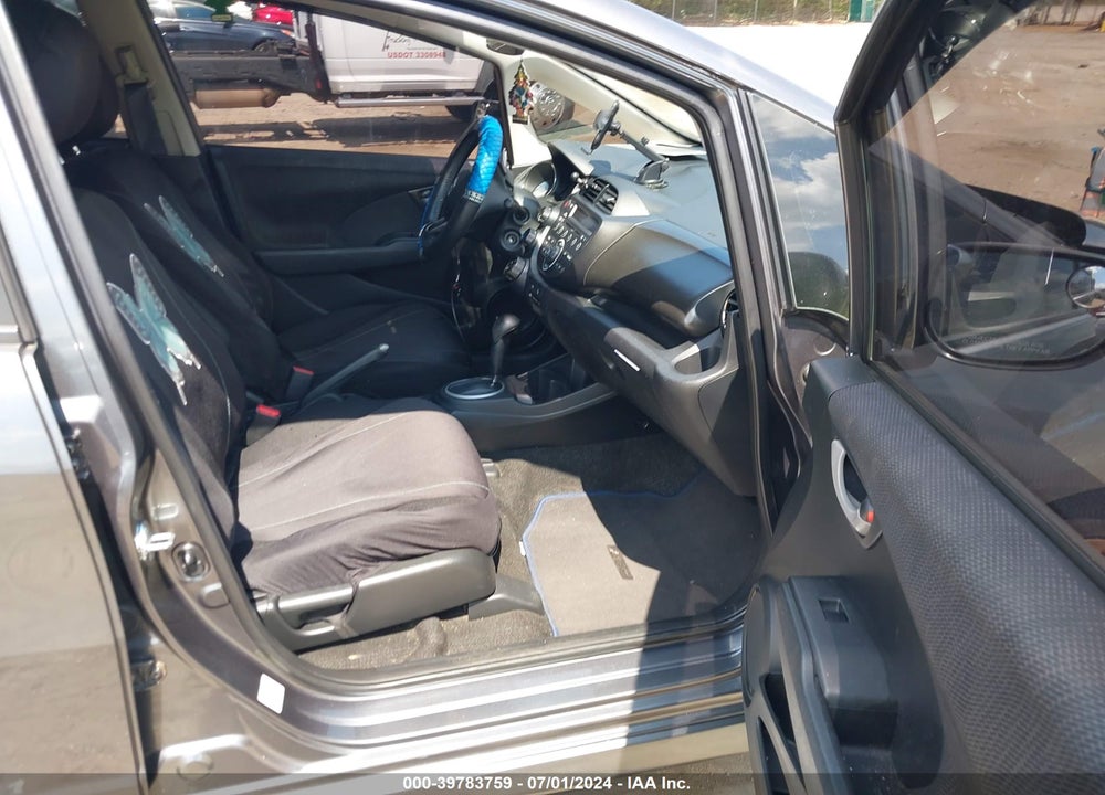 2013 HONDA FIT SPORT VIN: JHMGE8H55DC049566