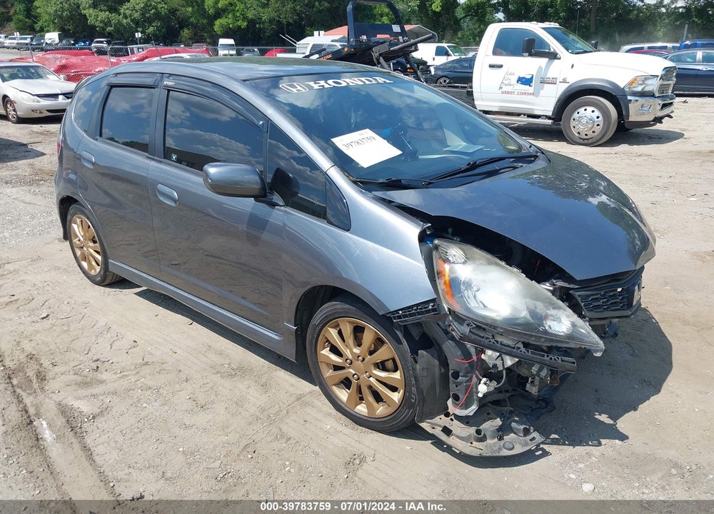 2013 HONDA FIT SPORT VIN: JHMGE8H55DC049566
