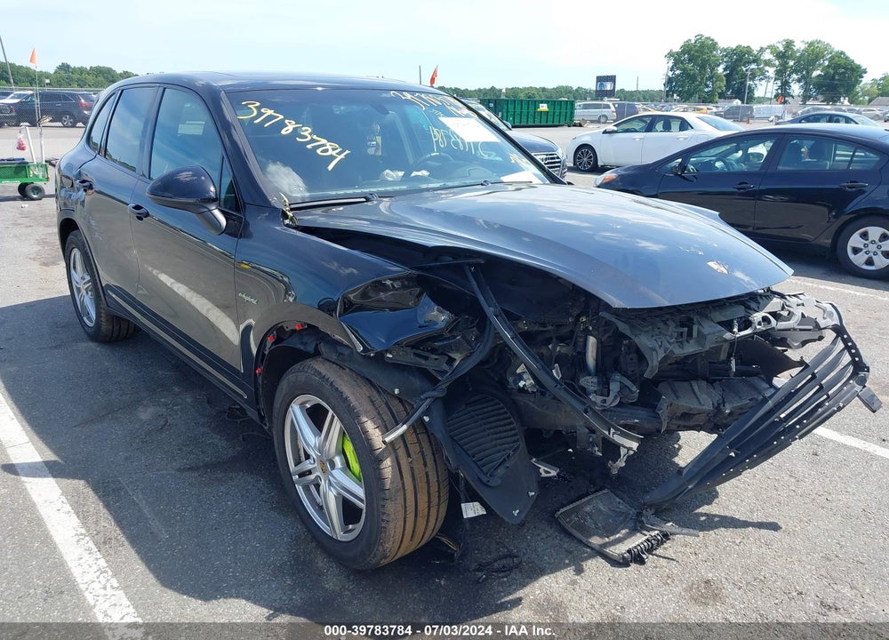 2016 PORSCHE CAYENNE E-HYBRID S VIN: WP1AE2A29GLA61873