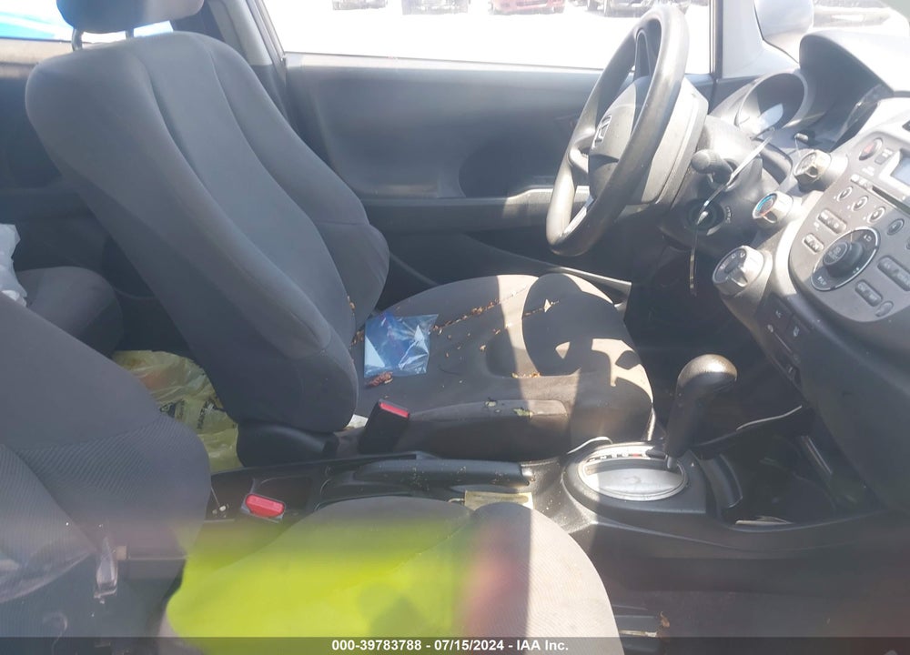 2010 HONDA FIT VIN: JHMGE8H2XAC006326