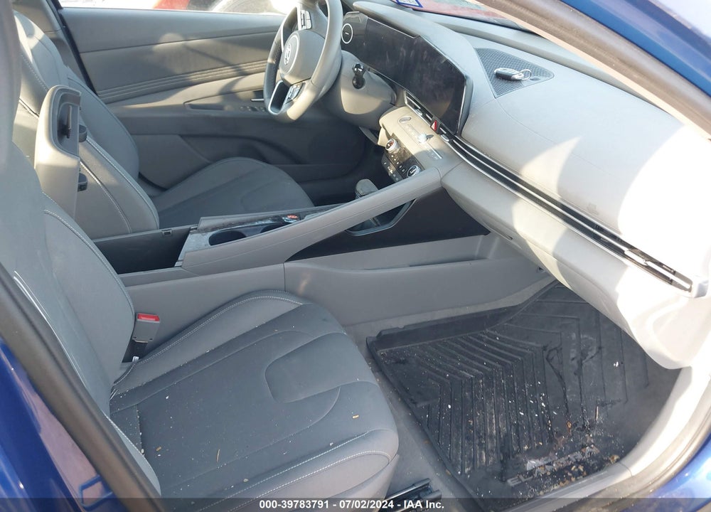 2023 HYUNDAI ELANTRA VIN: 5NPLS4AG3PH111780