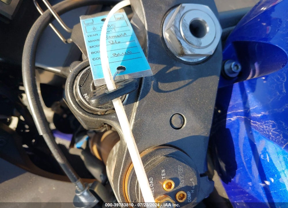 2017 YAMAHA YZFR6 C VIN: JYARJ28Y9HA000185
