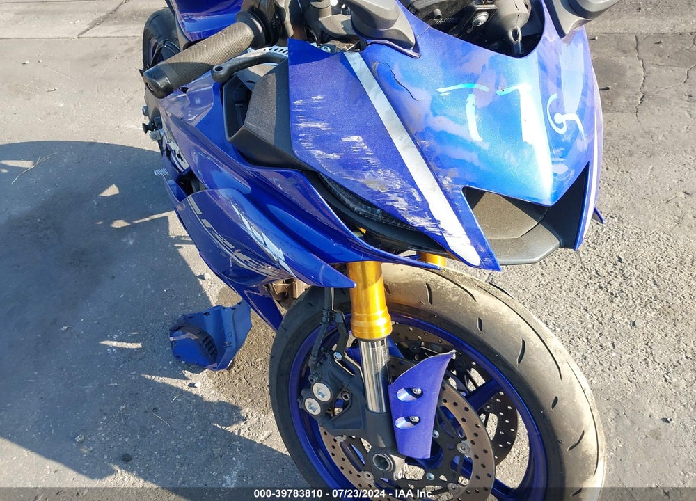 2017 YAMAHA YZFR6 C VIN: JYARJ28Y9HA000185