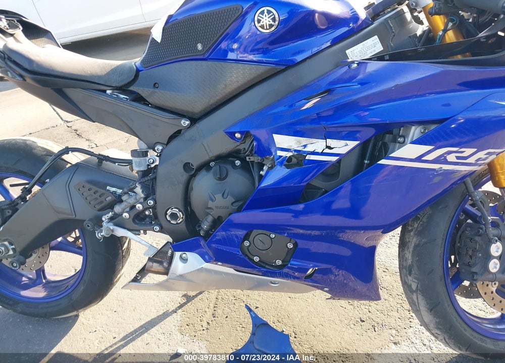 2017 YAMAHA YZFR6 C VIN: JYARJ28Y9HA000185