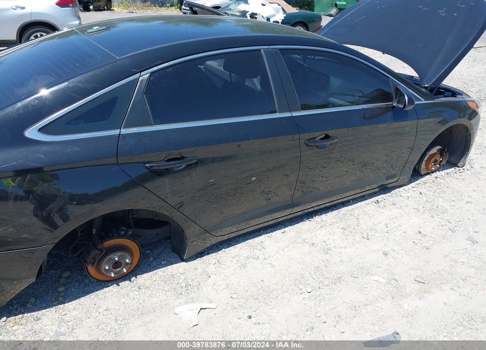 2015 HYUNDAI SONATA SE VIN: 5NPE24AFXFH138764