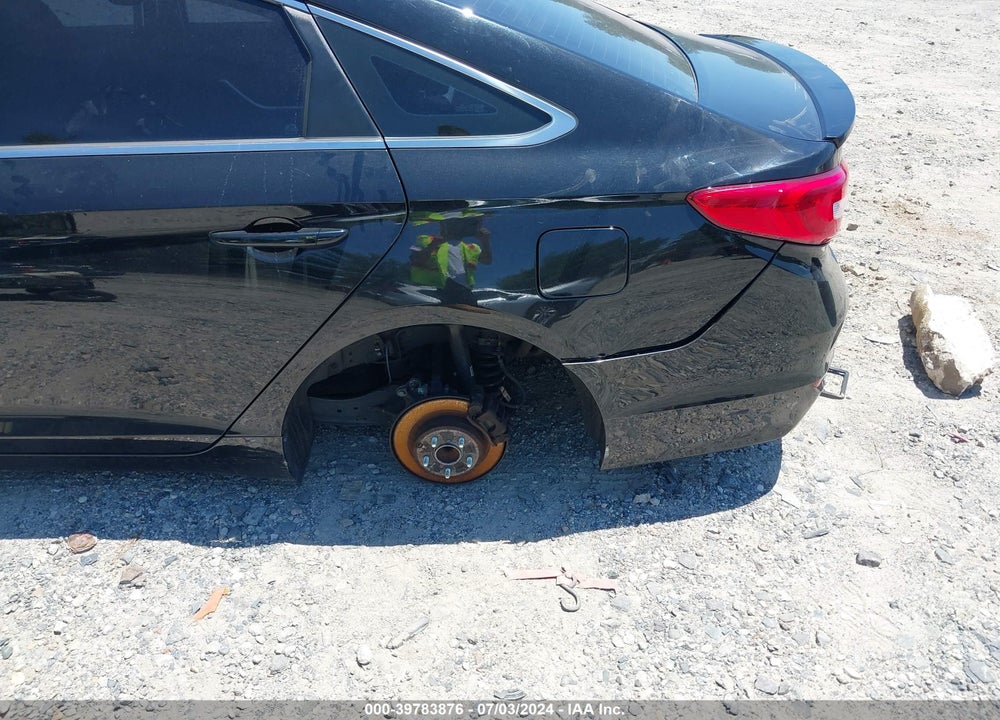 2015 HYUNDAI SONATA SE VIN: 5NPE24AFXFH138764