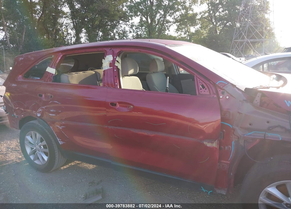 2018 KIA SORENTO 3.3L LX VIN: 5XYPG4A55JG375132