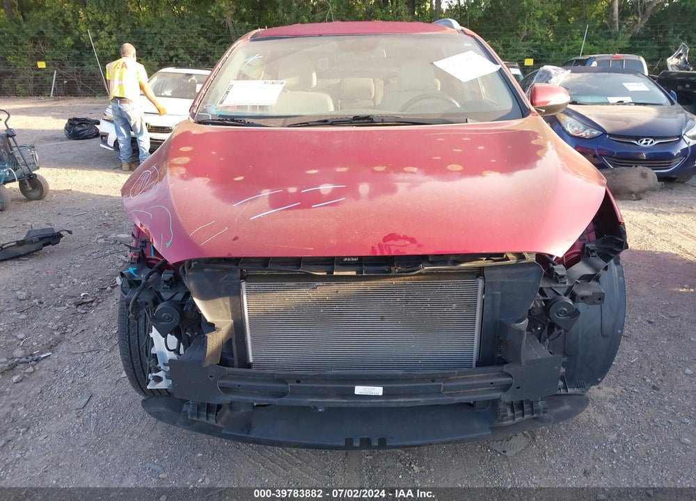 2018 KIA SORENTO 3.3L LX VIN: 5XYPG4A55JG375132
