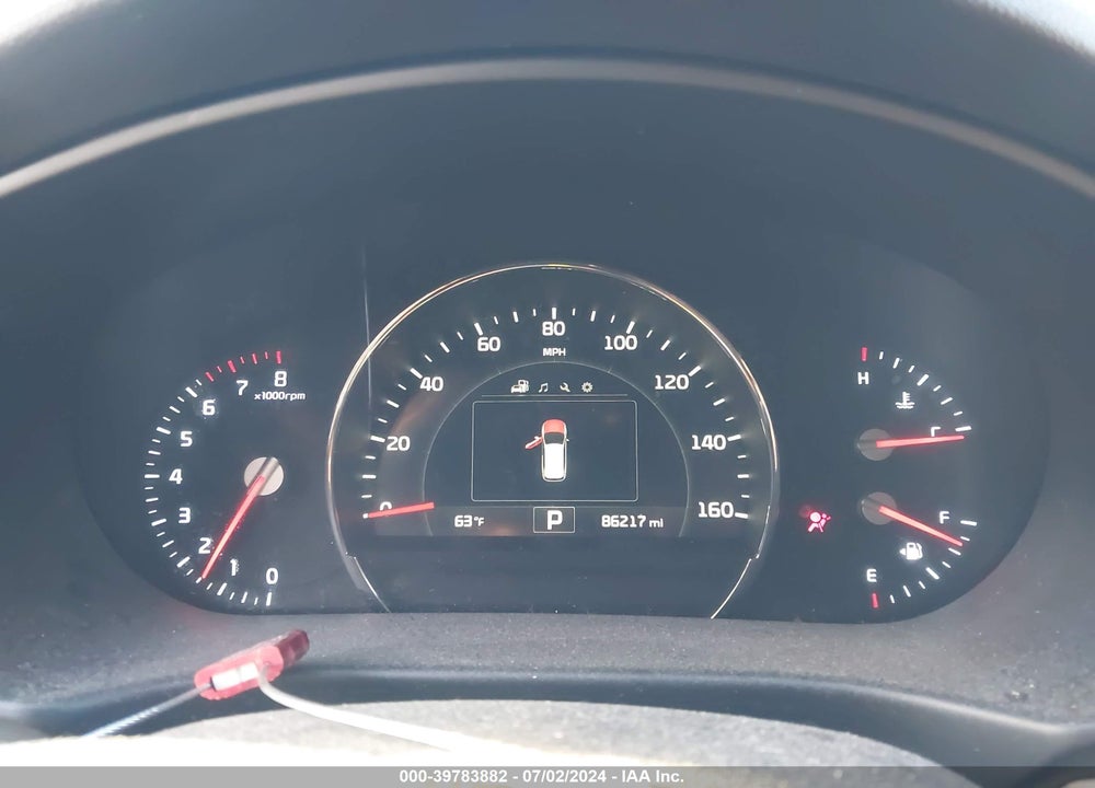 2018 KIA SORENTO 3.3L LX VIN: 5XYPG4A55JG375132