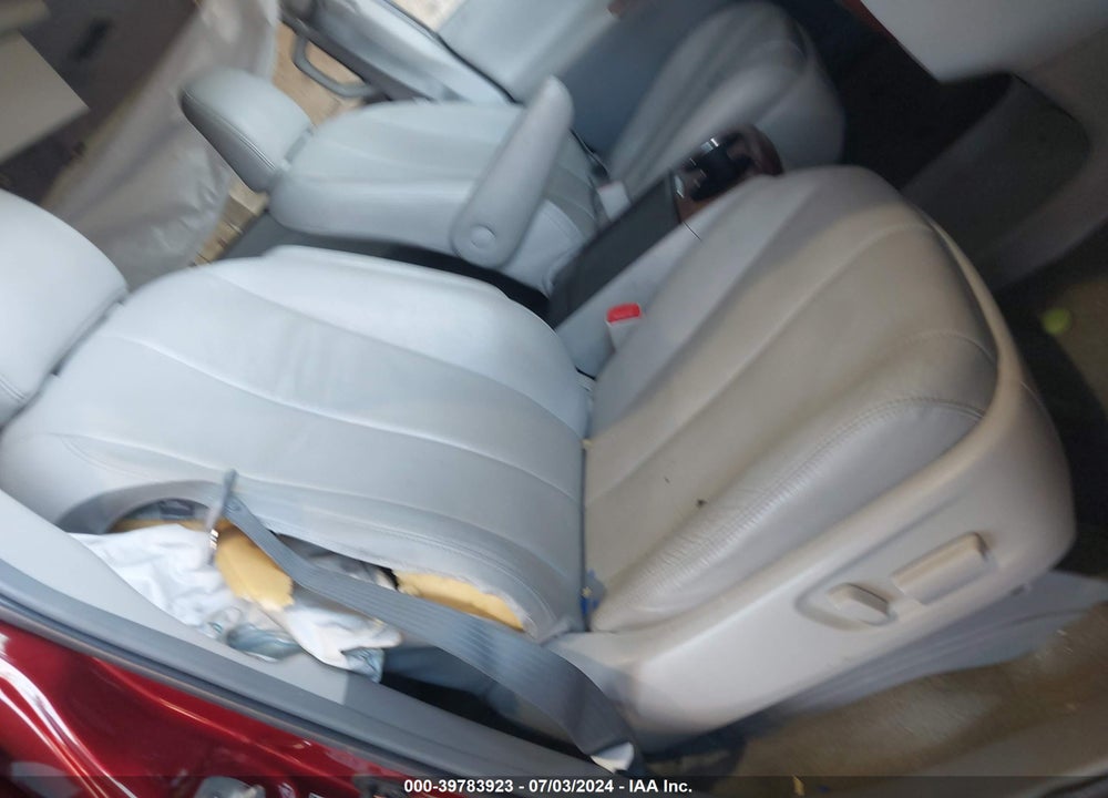 2013 TOYOTA SIENNA XLE 7 PASSENGER VIN: 5TDDK3DC8DS065506