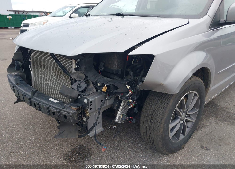 2017 DODGE GRAND CARAVAN SXT VIN: 2C4RDGCGXHR864567