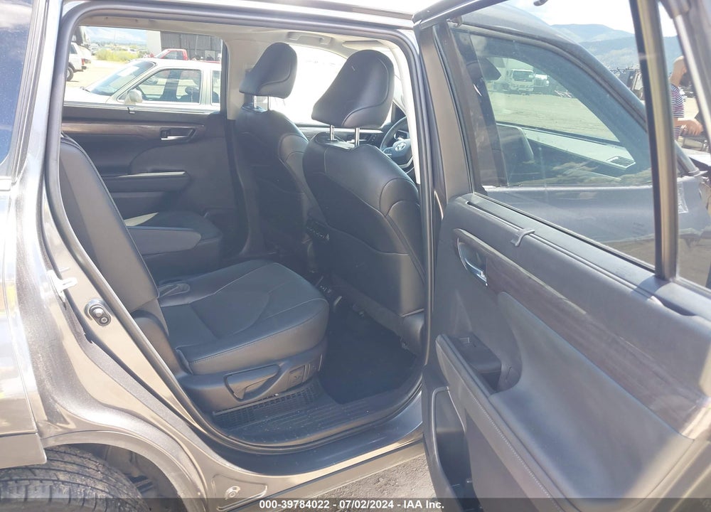 2023 TOYOTA HIGHLANDER HYBRID LIMITED VIN: 5TDXBRCH5PS563924