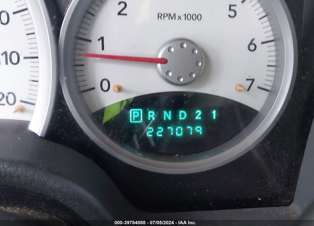 2007 DODGE DURANGO SLT VIN: 1D8HB48P57F576617