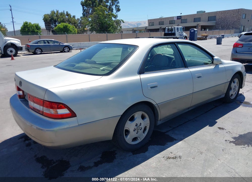 2001 LEXUS ES 300 VIN: JT8BF28G910321880