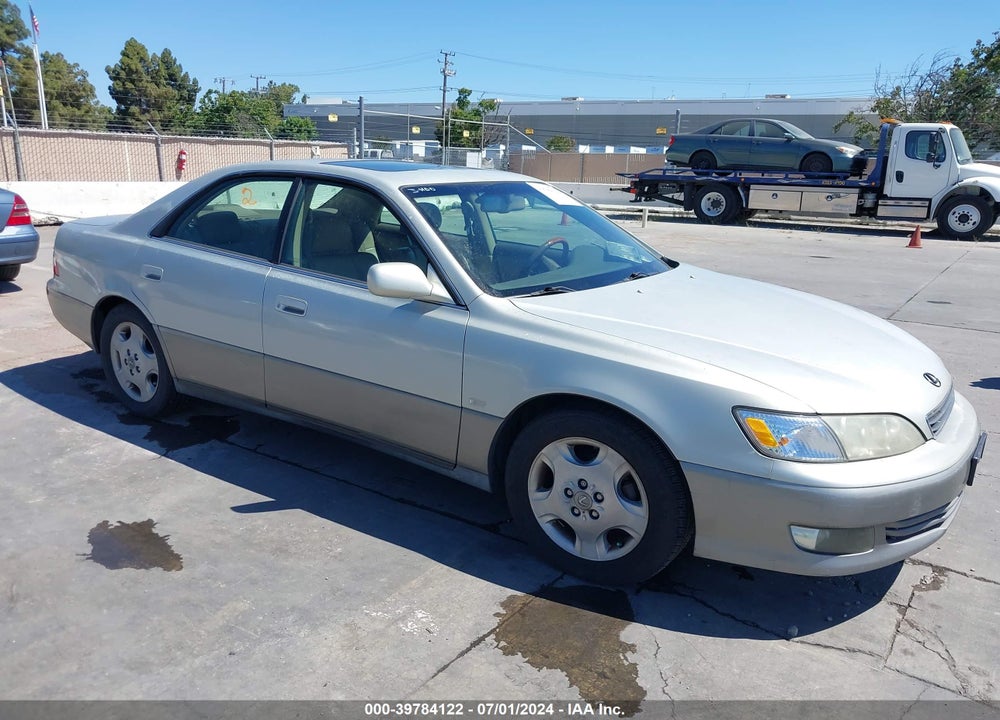 2001 LEXUS ES 300 VIN: JT8BF28G910321880