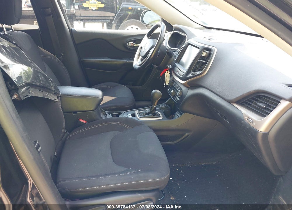 2016 JEEP CHEROKEE LATITUDE VIN: 1C4PJMCBXGW252409
