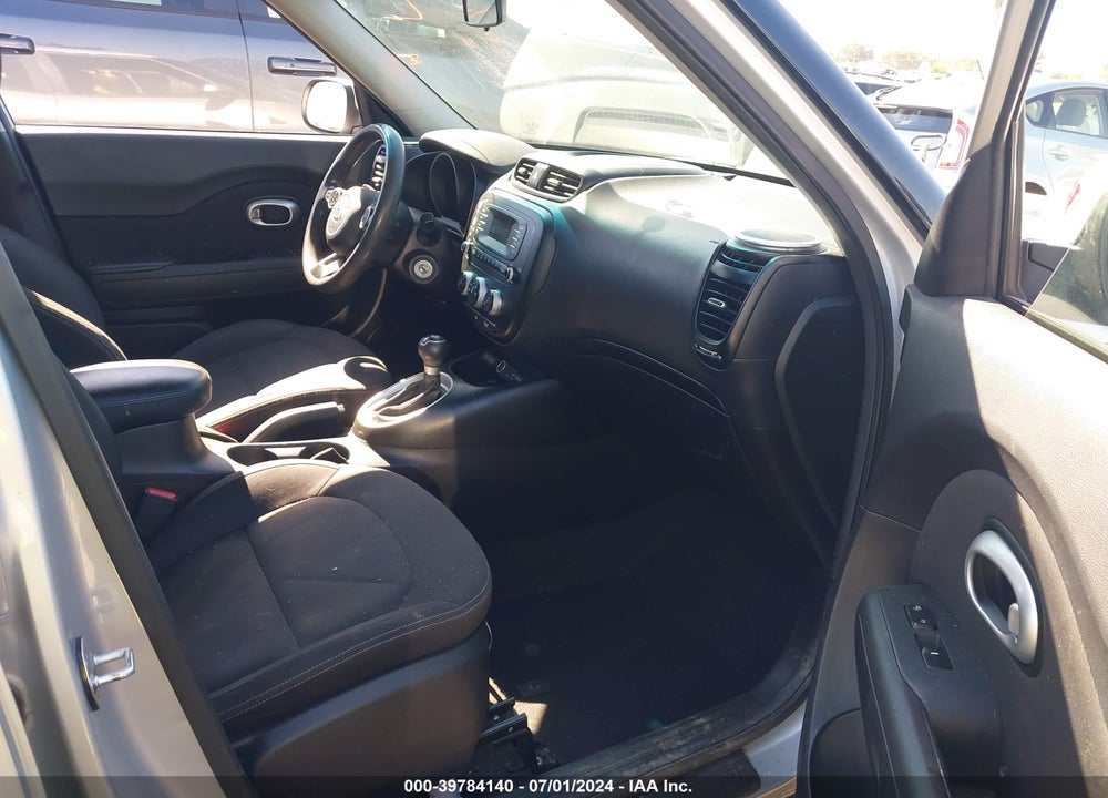 2015 KIA SOUL VIN: KNDJN2A27F7777812