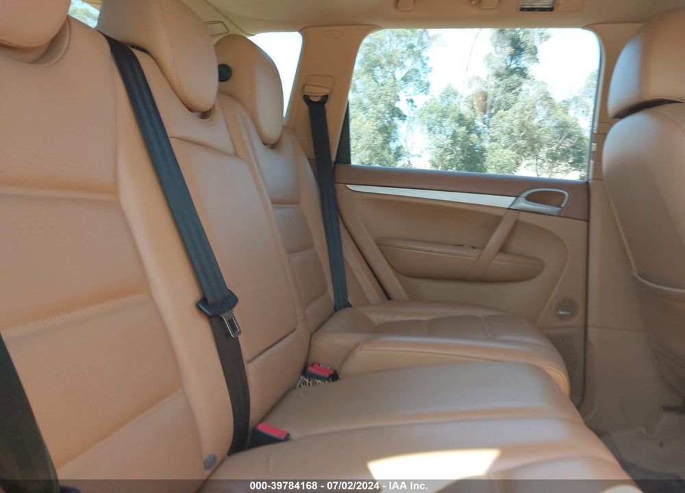 2004 PORSCHE CAYENNE S VIN: WP1AB29P74LA64369
