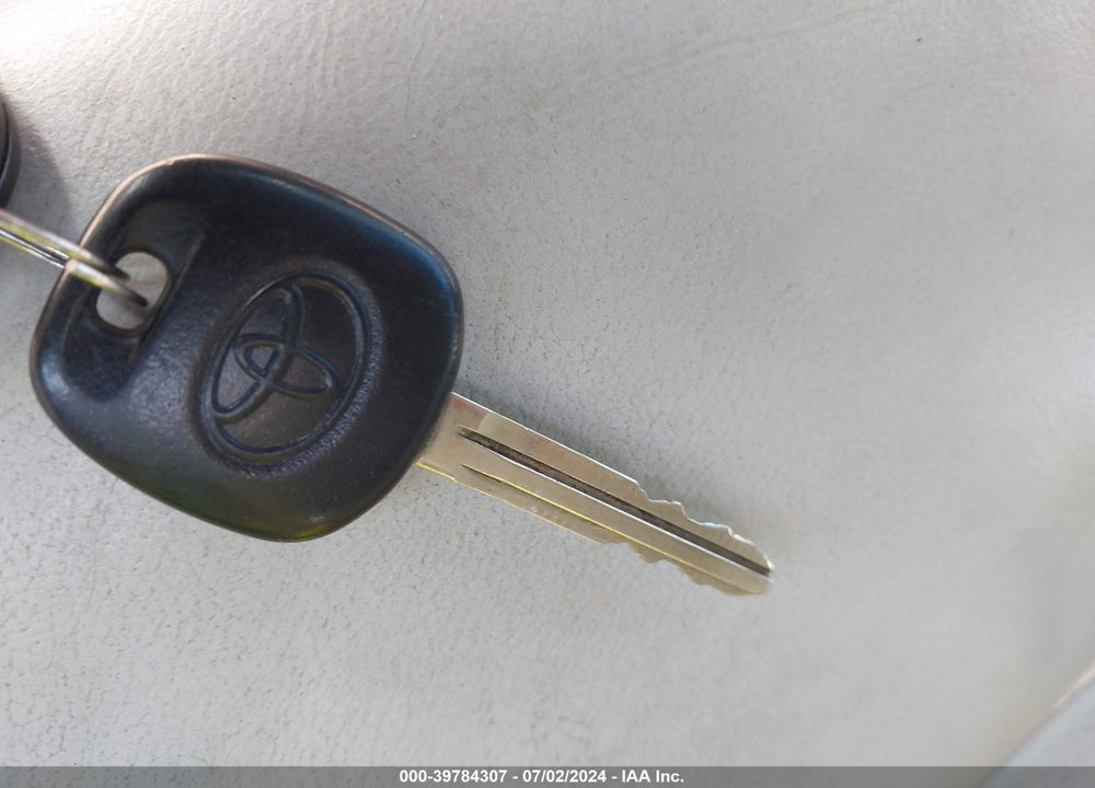 2012 TOYOTA CAMRY L VIN: 4T4BF1FK0CR221926