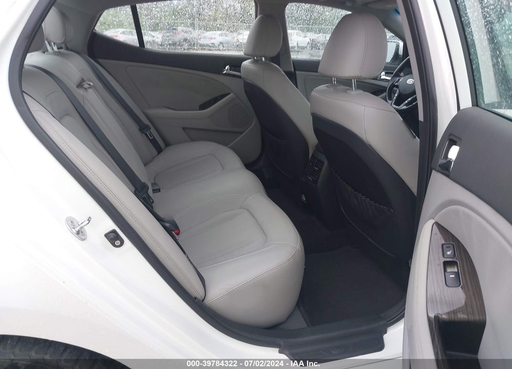 2011 KIA OPTIMA EX VIN: KNAGN4A74B5084040