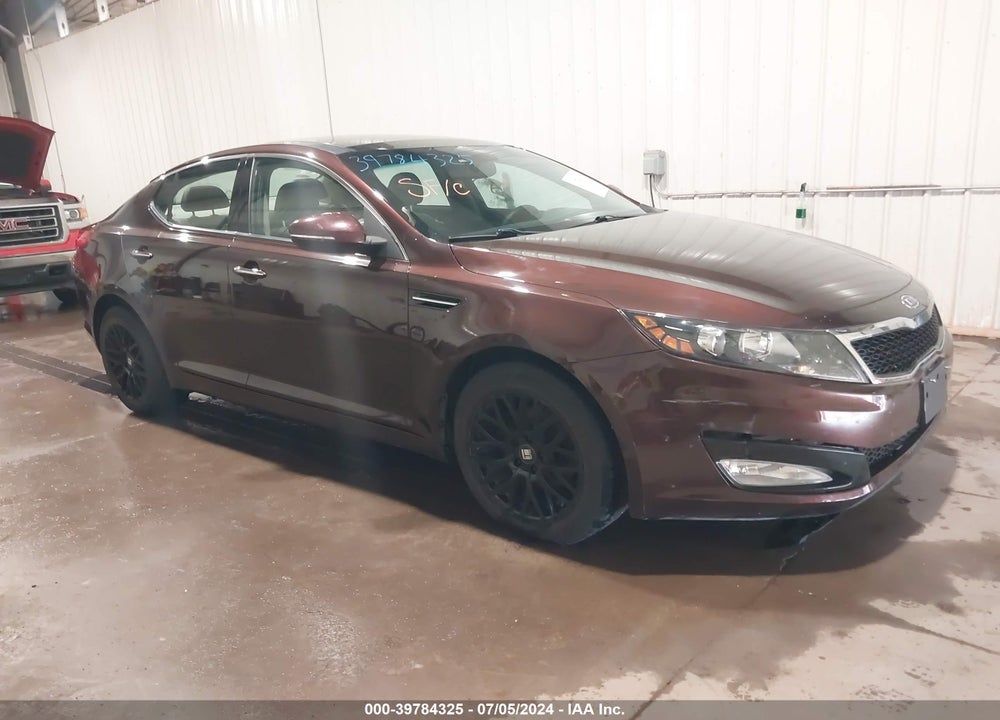 2011 KIA OPTIMA EX VIN: KNAGN4A76B5118124