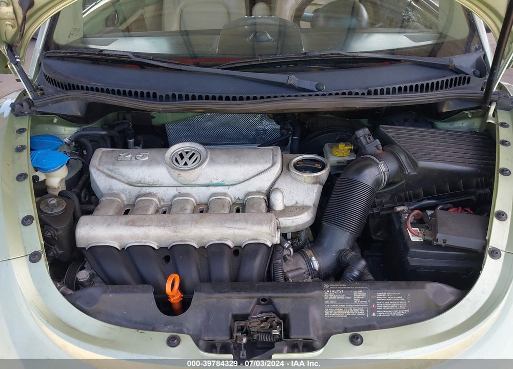 2008 VOLKSWAGEN NEW BEETLE SE VIN: 3VWRF31Y98M402259