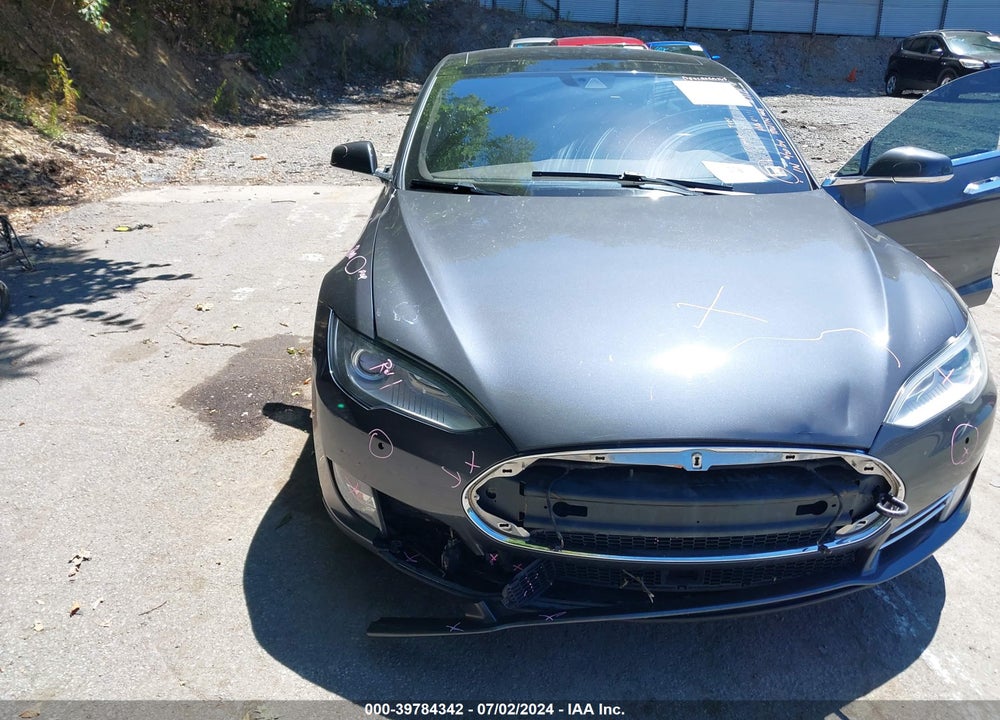 2015 TESLA MODEL S 70D/85D/P85D VIN: 5YJSA1E27FF113010