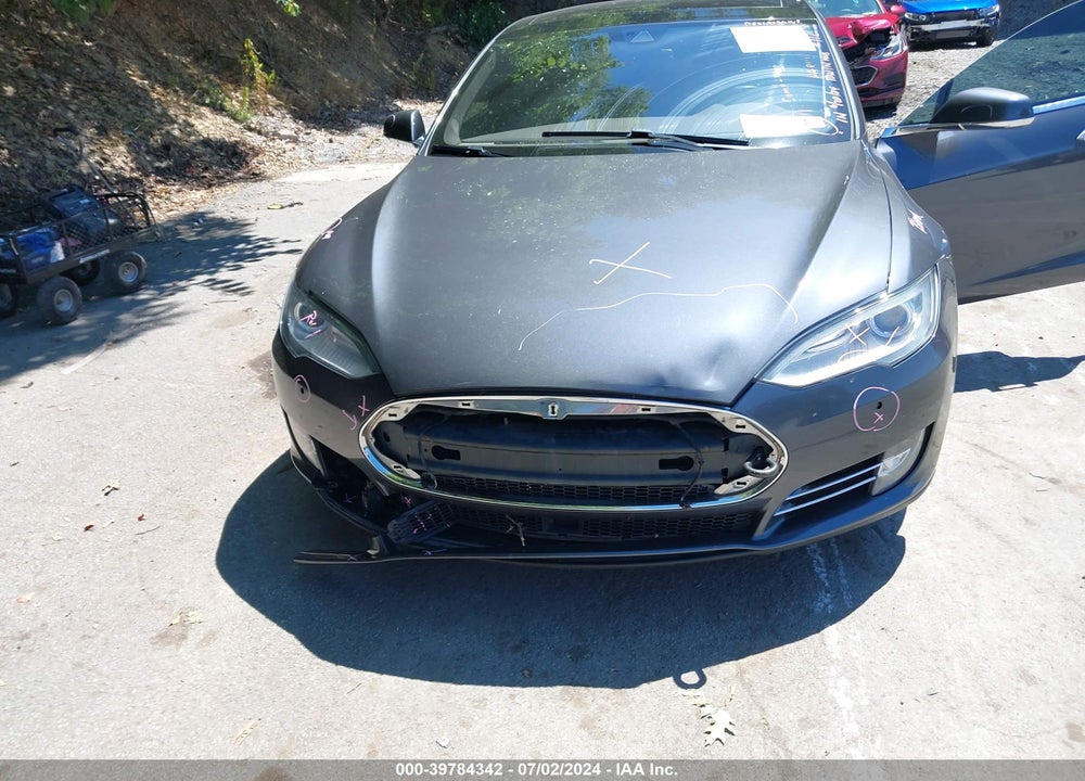 2015 TESLA MODEL S 70D/85D/P85D VIN: 5YJSA1E27FF113010