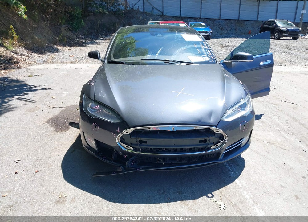 2015 TESLA MODEL S 70D/85D/P85D VIN: 5YJSA1E27FF113010