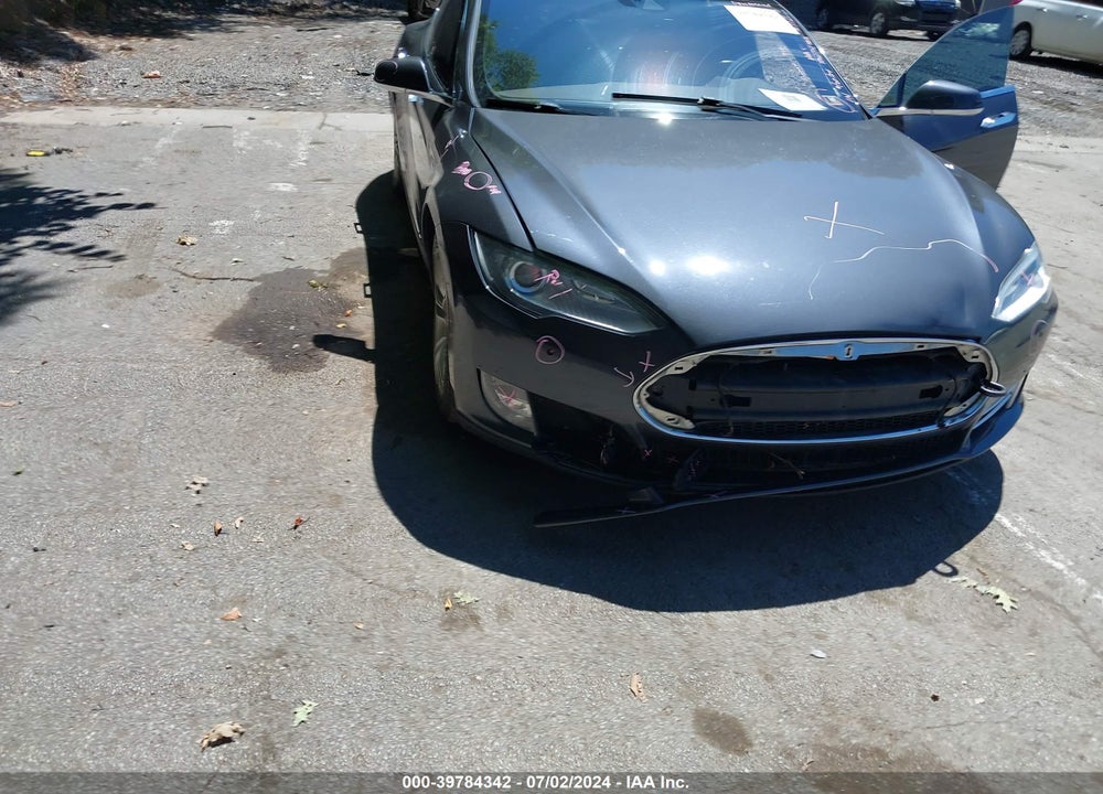 2015 TESLA MODEL S 70D/85D/P85D VIN: 5YJSA1E27FF113010