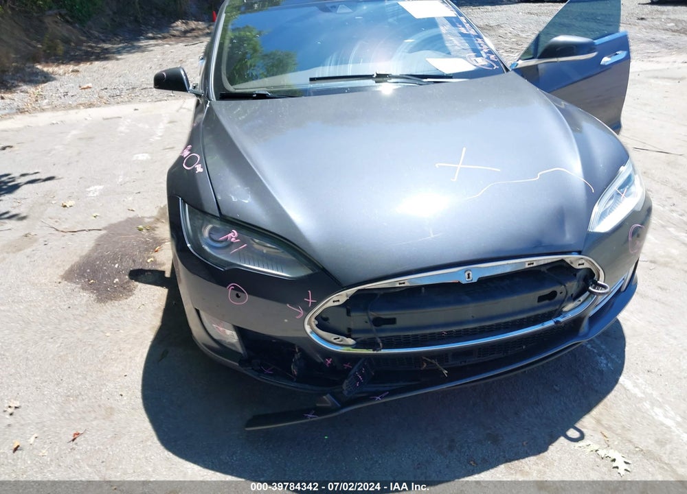 2015 TESLA MODEL S 70D/85D/P85D VIN: 5YJSA1E27FF113010