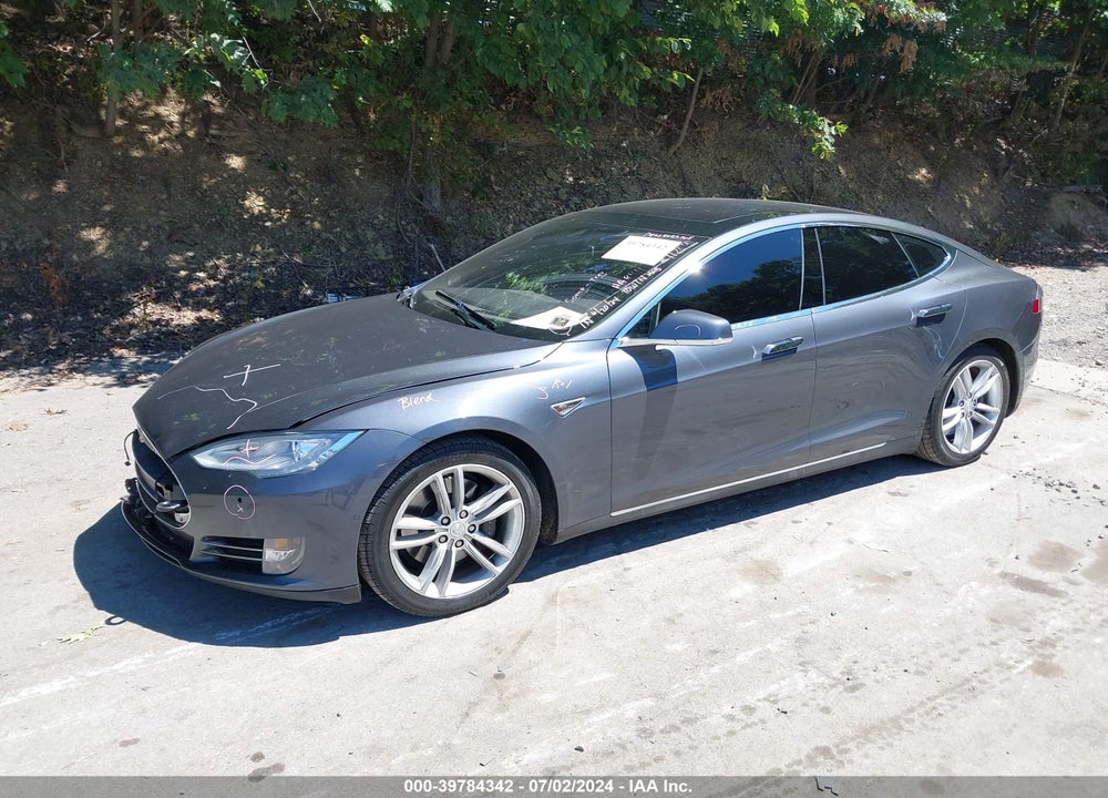 2015 TESLA MODEL S 70D/85D/P85D VIN: 5YJSA1E27FF113010