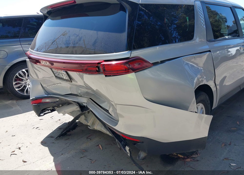 2022 KIA CARNIVAL MPV LX VIN: KNDNB4H31N6118438