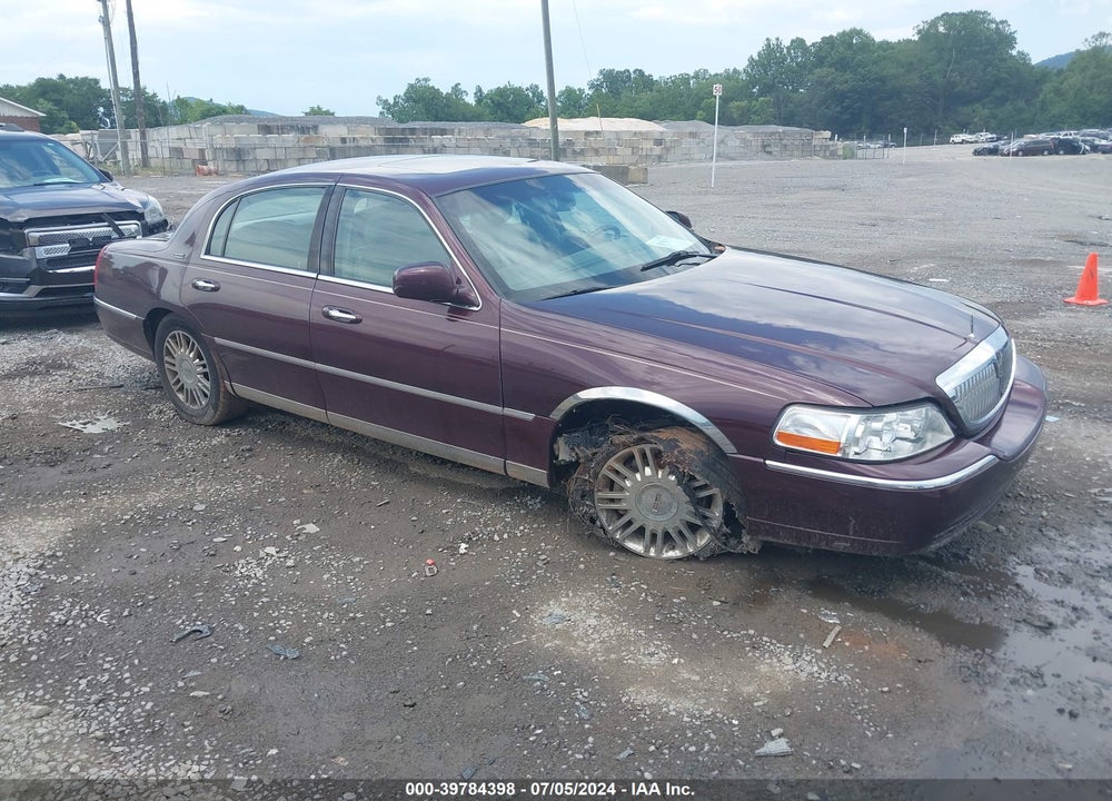 2006 LINCOLN TOWN CAR SIGNATURE LIMITED VIN: 1LNHM82V86Y632510