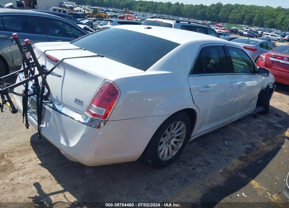 2013 CHRYSLER 300 MOTOWN VIN: 2C3CCAAG8DH588905