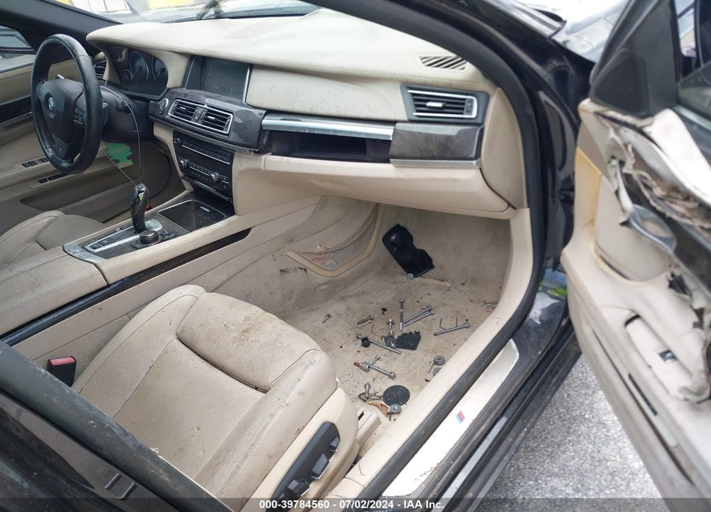 2013 BMW 750LI VIN: WBAYE8C53DD133471