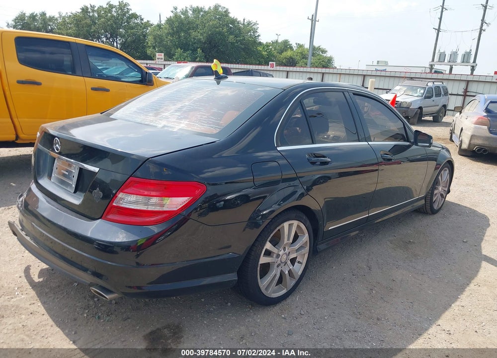 2011 MERCEDES-BENZ C 300 LUXURY/SPORT VIN: WDDGF5EB4BF650556