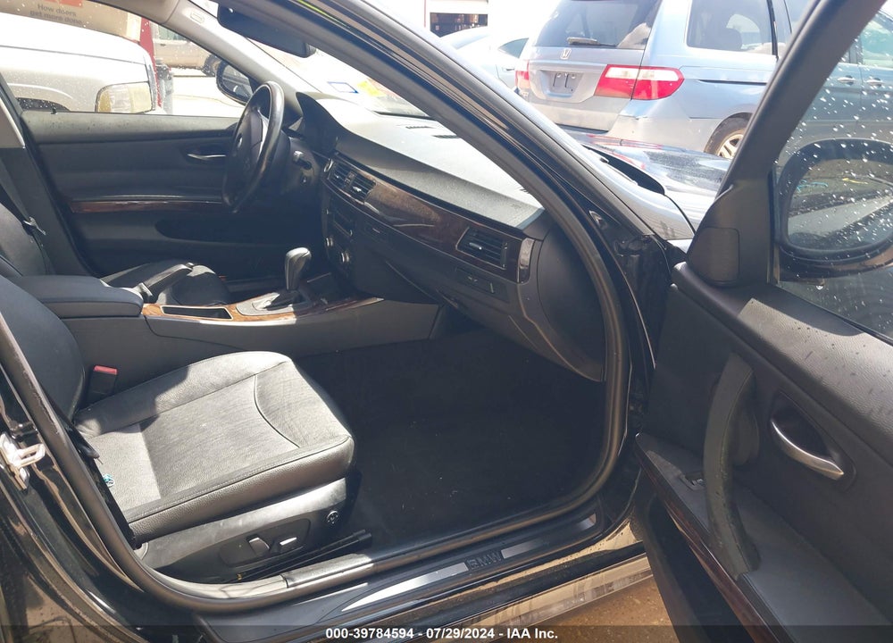 2011 BMW 328I XDRIVE VIN: WBAPK5G59BNN25360