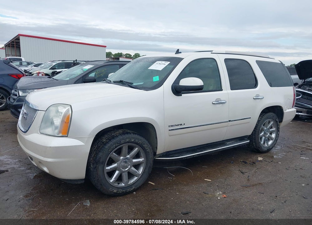2011 GMC YUKON DENALI VIN: 1GKS2EEF5BR103849